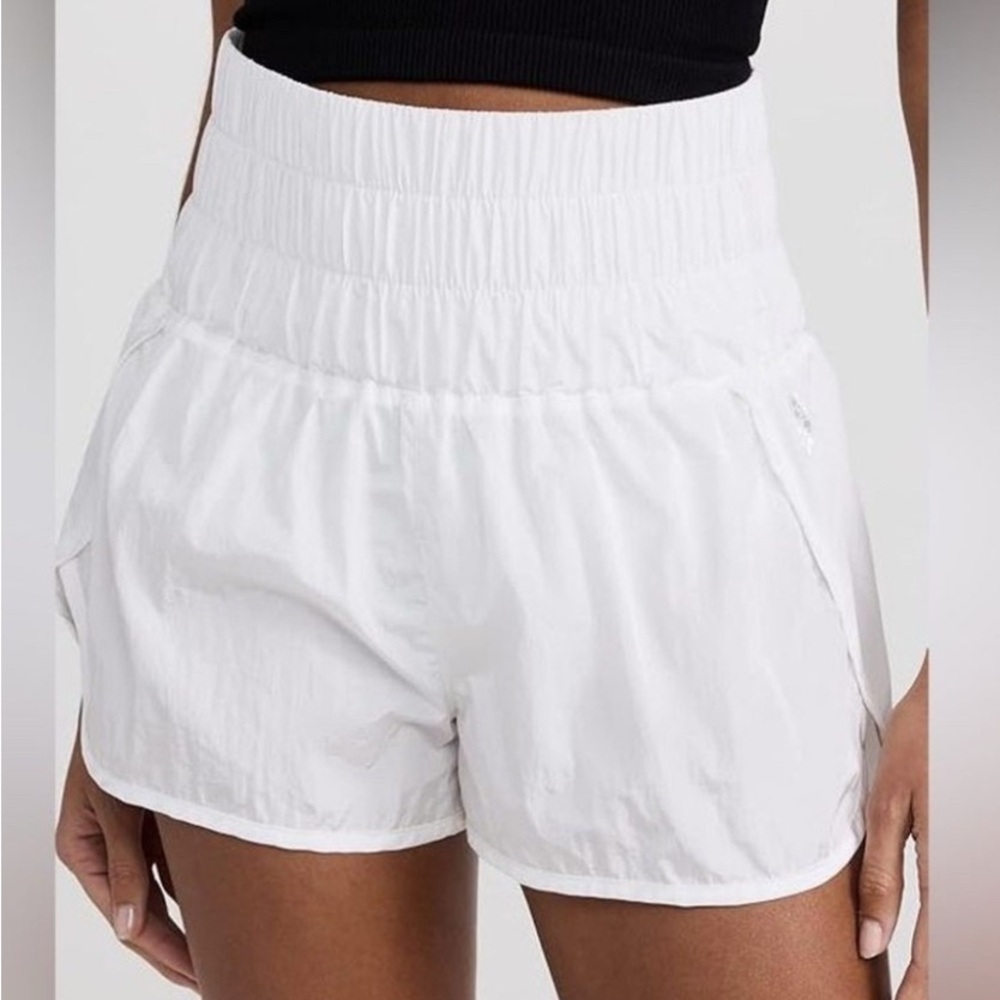 Free People Movement The Way Home short. White. Size XL.